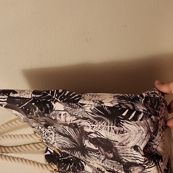 Christian LaCroix Amaryllis black and white with rope handles Tote - Picture 3 of 16